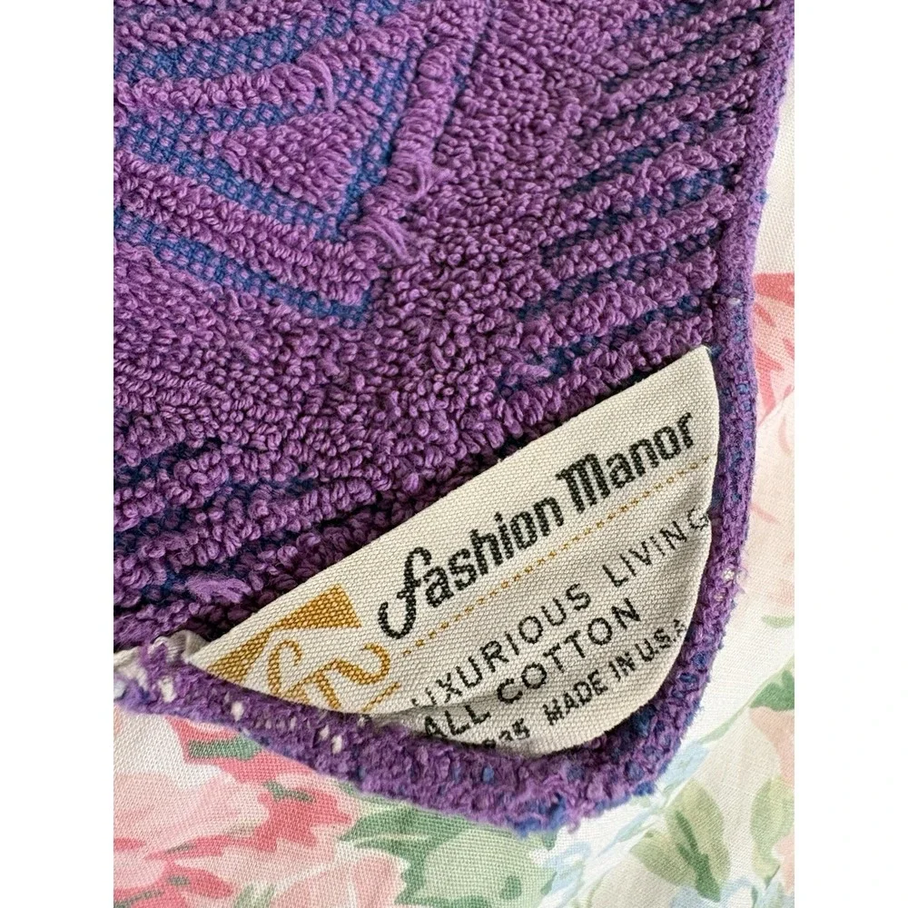 Vintage Sculpted Fashion Manor Washcloth Purple Blue Daisy MCM Retro 70s
